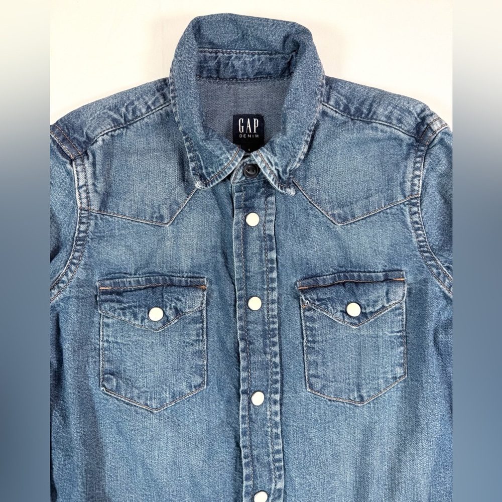 GAP KIDS Denim Medium Wash Long Sleeve Western Cowboy Button Down Shirt Size S